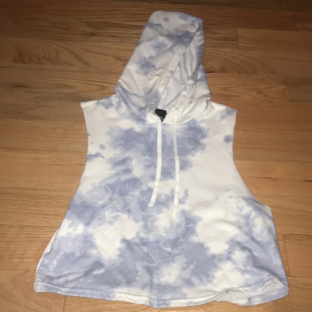 Rue 21 Sleeveless Cropped Hoodie